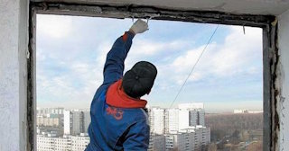 Демонтаж остекления балкона в Дмитрове - цена от 561 руб. - Сварной-Дмв